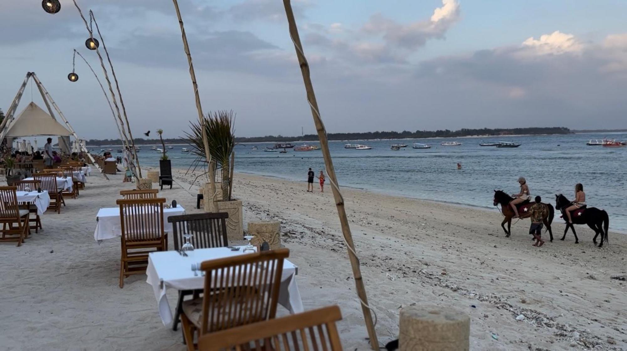 Kokomo Resort Gili Trawangan Exterior foto